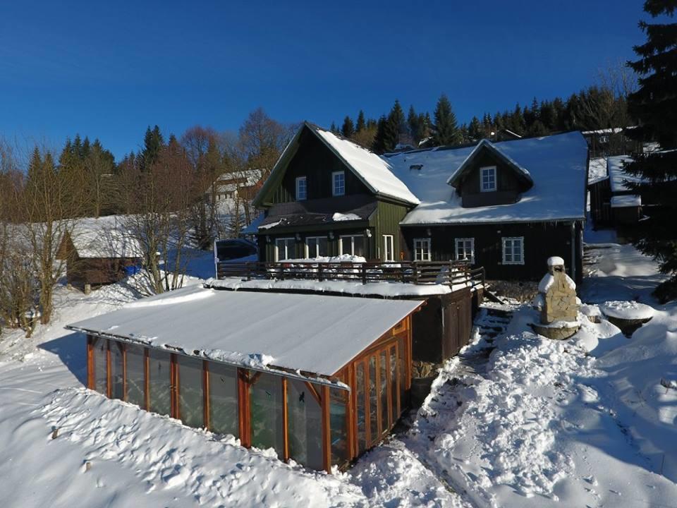Horská Chata Hříbek Benecko Esterno foto