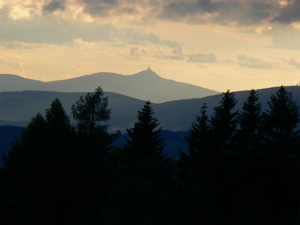 Horská Chata Hříbek Benecko Esterno foto